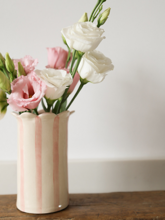 Daisy vase