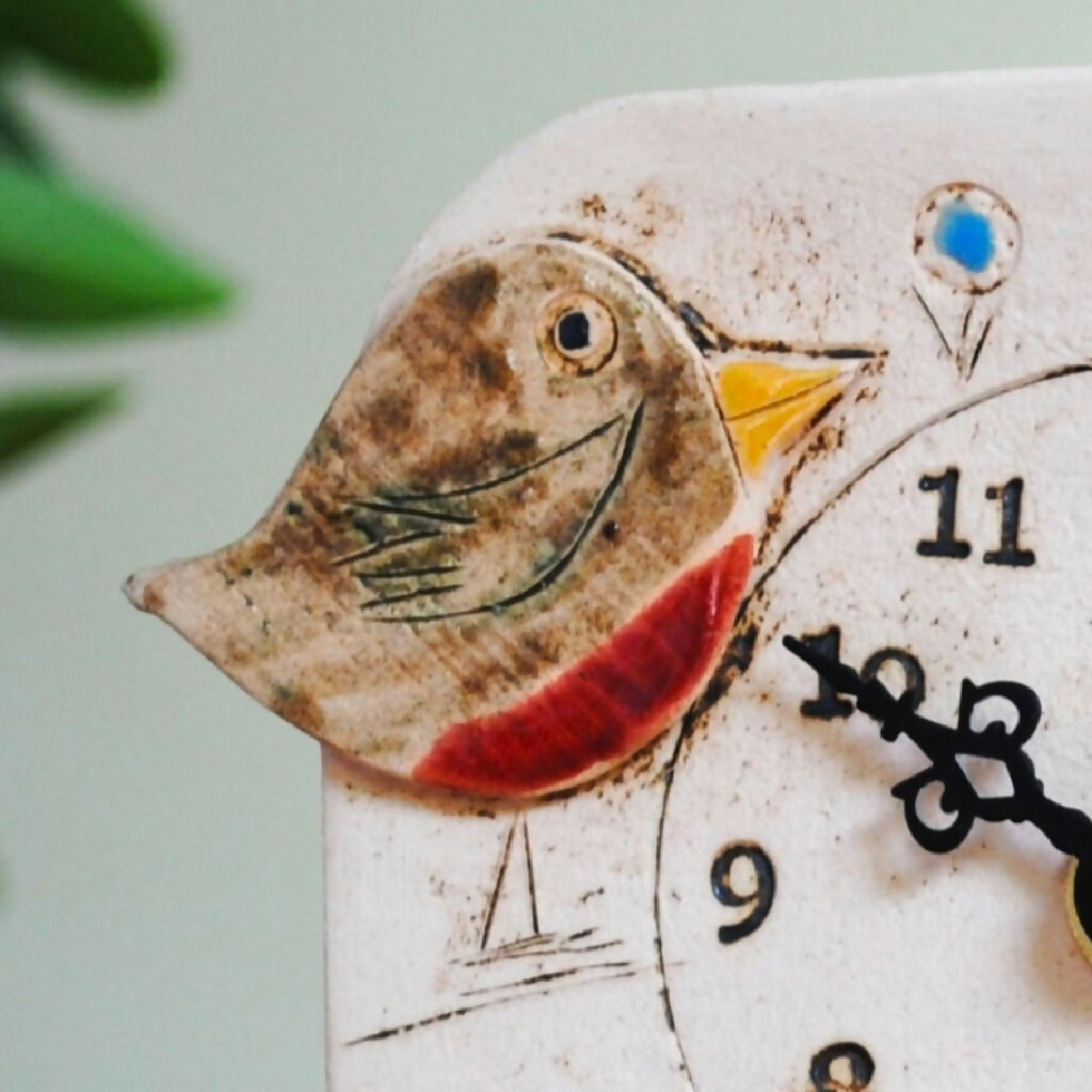 Mantel Clock With Two Robins And Leaves