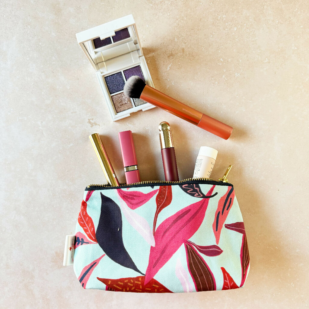 Palm-Lily-small-makeup-bag-with-makeup-Jennie-Fynn