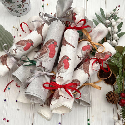 robin napkin crackers