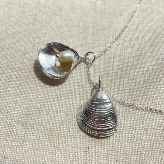 Clam Sterling Silver Pendant necklace