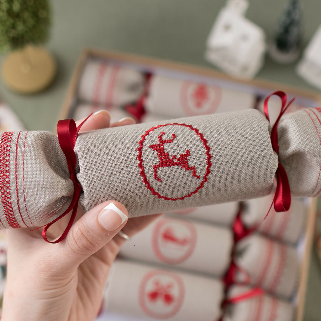 KSD Scandi Reusable Christmas Crackers - Set of 6 Linen - Closeup (2)