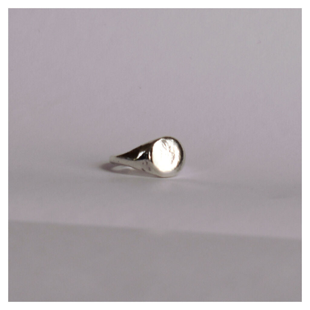 BRUISED Signet Ring .4