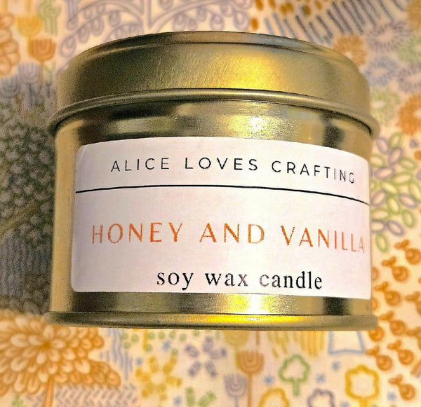 Honey & Vanilla soy wax candle Vegan & cruelty free. Handmade scented candle