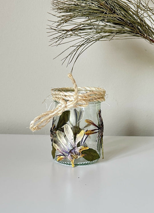 Rustic Country Style Simple and Natural Pressed Flower Glass Jar