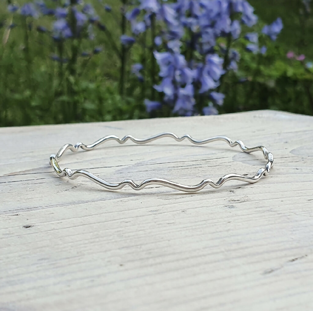 The Fancy Wave | Sterling Silver Bangle