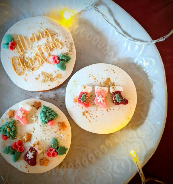 Box of 4 Handmade Luxury Merry Christmas Festive, Personalised Iced Biscuits