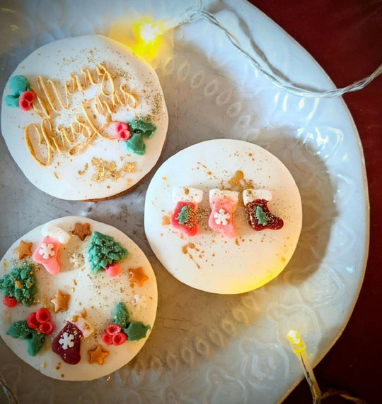 Box of 4 Handmade Luxury Merry Christmas Festive, Personalised Iced Biscuits