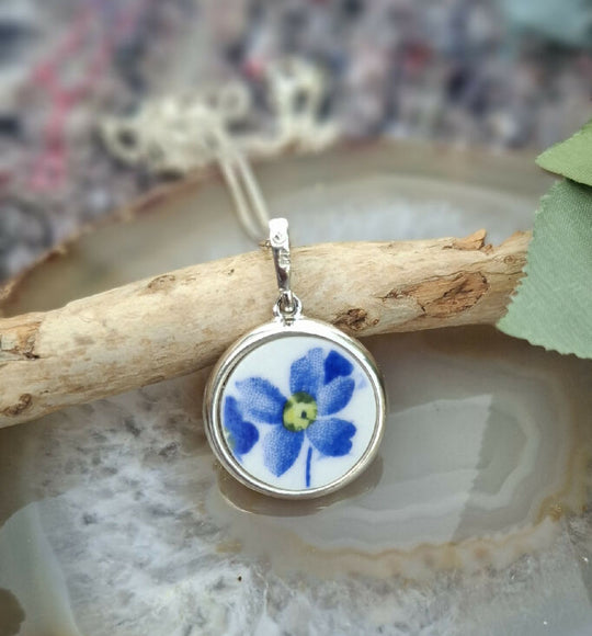 Tree of life and forget me not pattern pendant