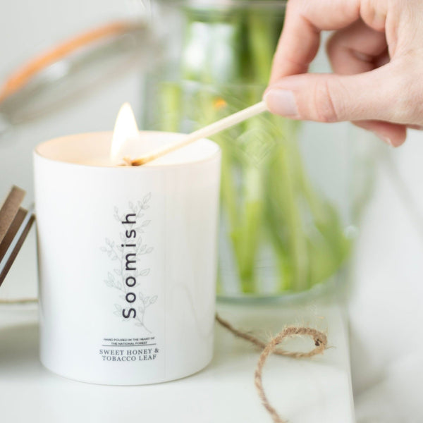 SWEET HONEY & TOBACCO LEAF CANDLE