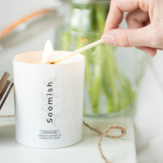 Sweet Honey & Tobacco Leaf Signature Candle