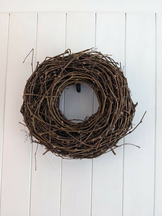 rustic looking wreaths from the Virginia creeper