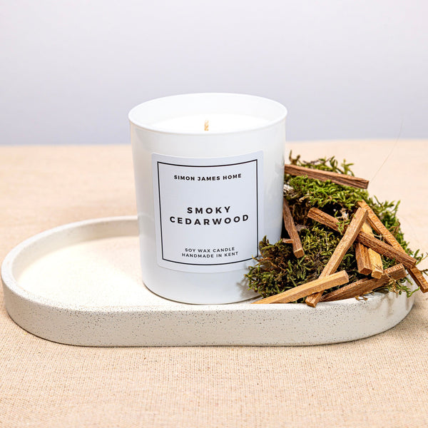 Autumnal candle: Smoky Cedarwood with vanilla, moss and amber
