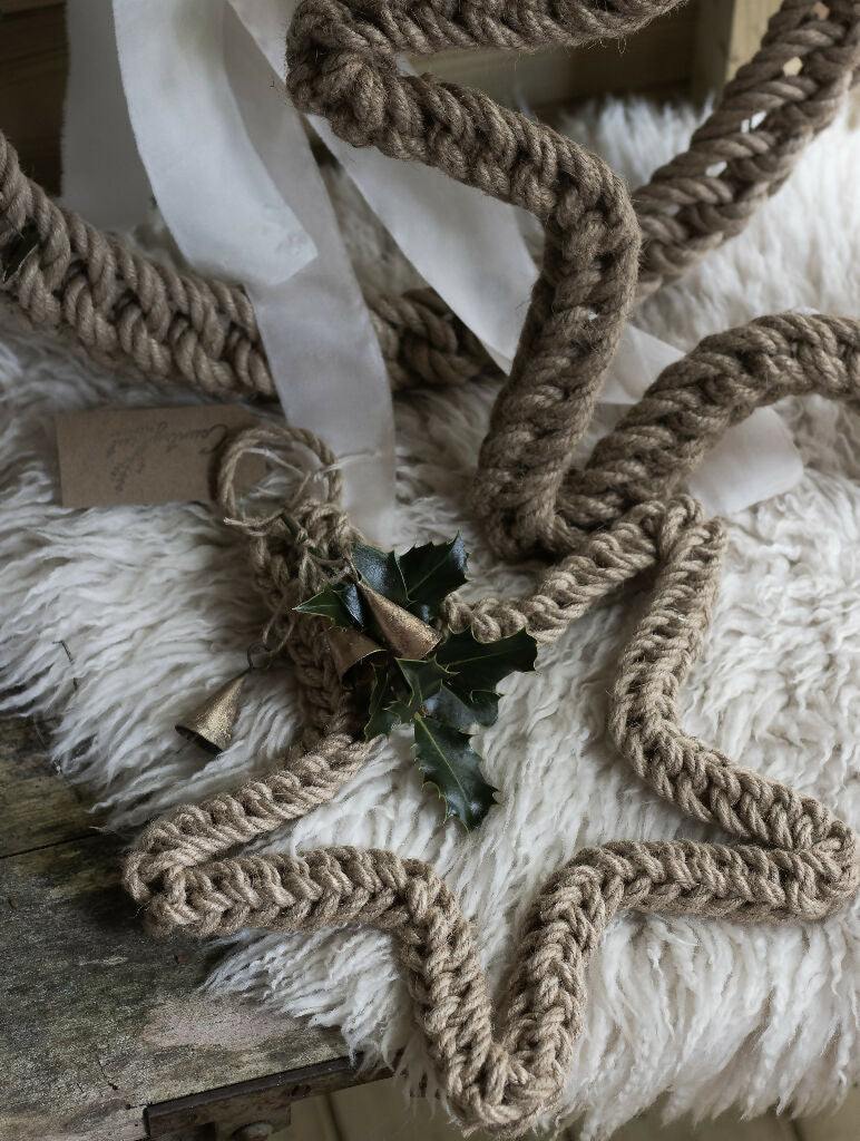 25cm Jute Christmas Star Wreath