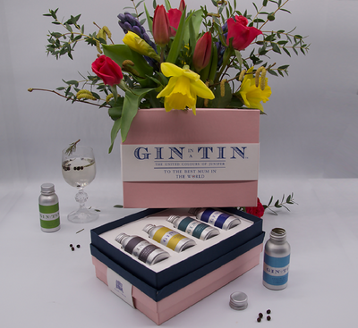 Gin-In-A-Tin-Box-Set-Four-To-The-Best-Mum-In-The-World-Still-life-Image