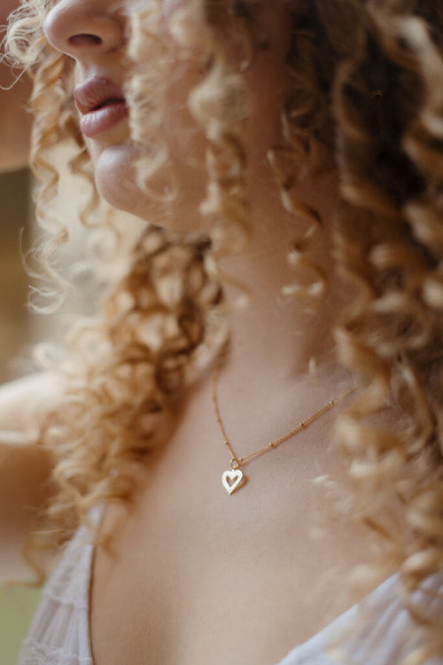 Venus Heart necklace in Gold, Mini