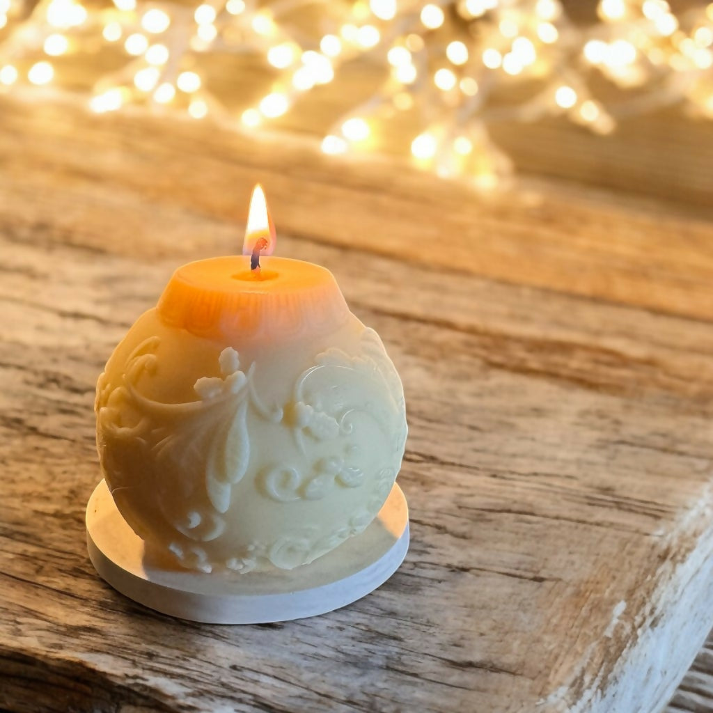 Christmas bauble candle