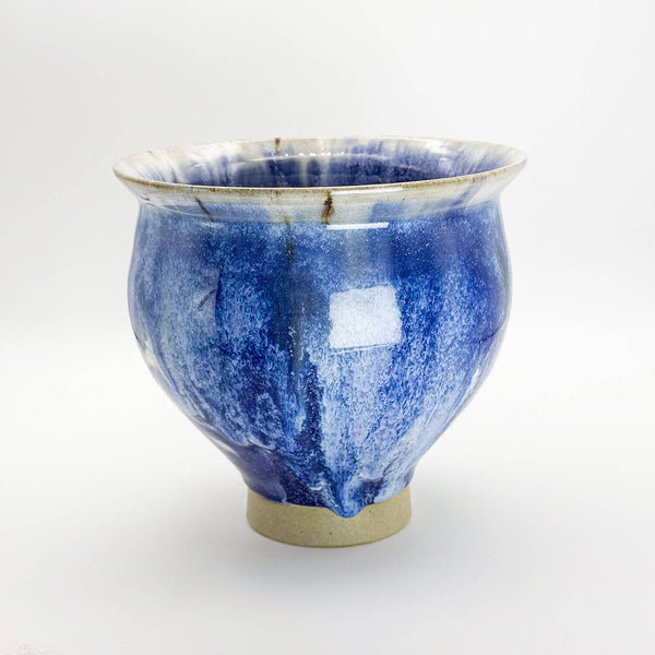 Bulb vase front