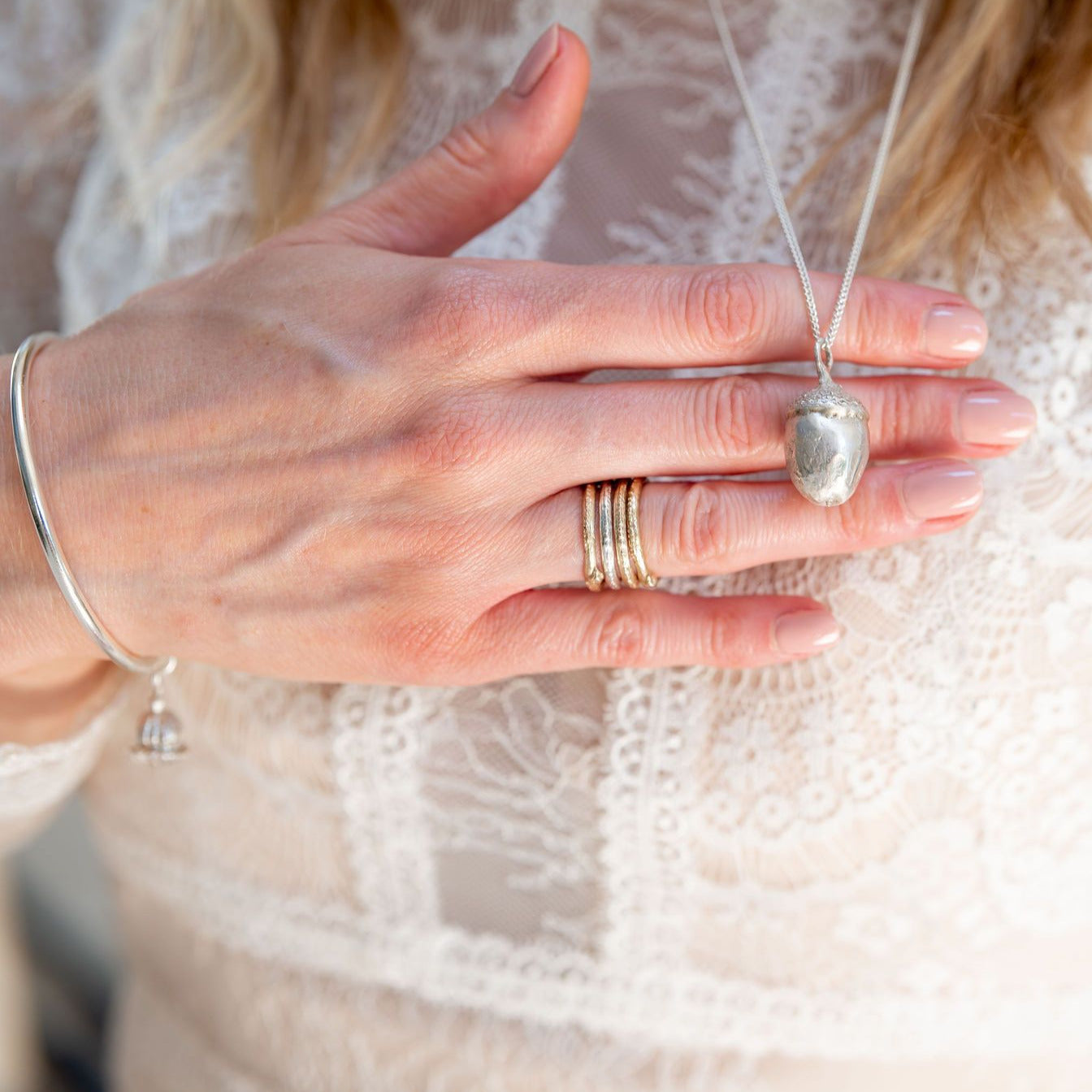 Large capsule Acorn Memory Pendant