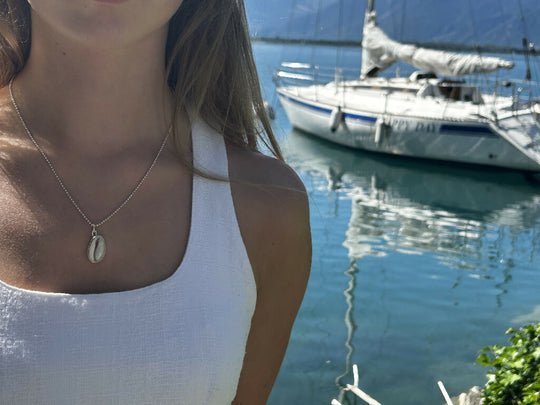 Shell necklace