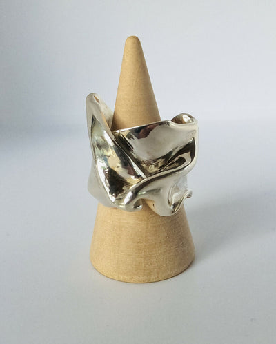 One of a Kind Statement Fluid ring