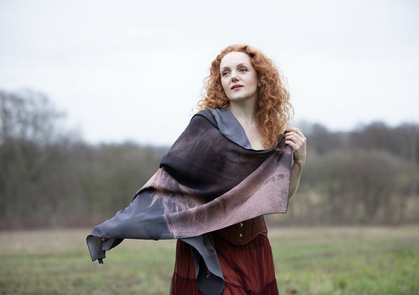 Pearl horse scarf
