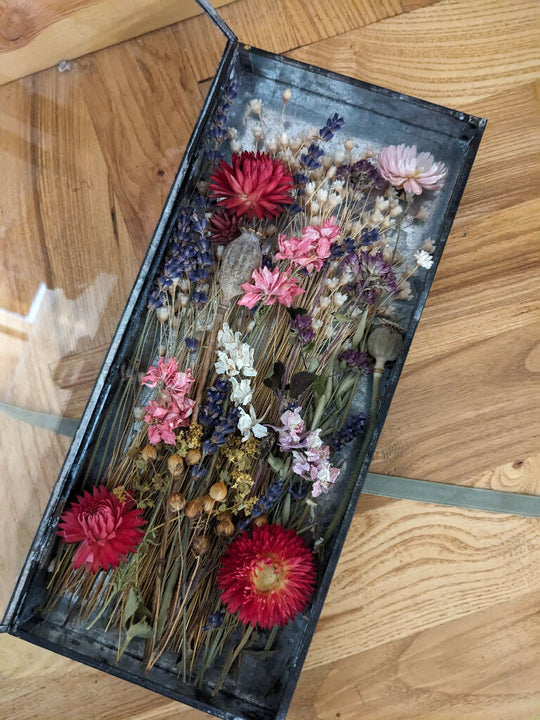 Metal Gift Box with Glass Lid Filled with Organic Dried Flowers