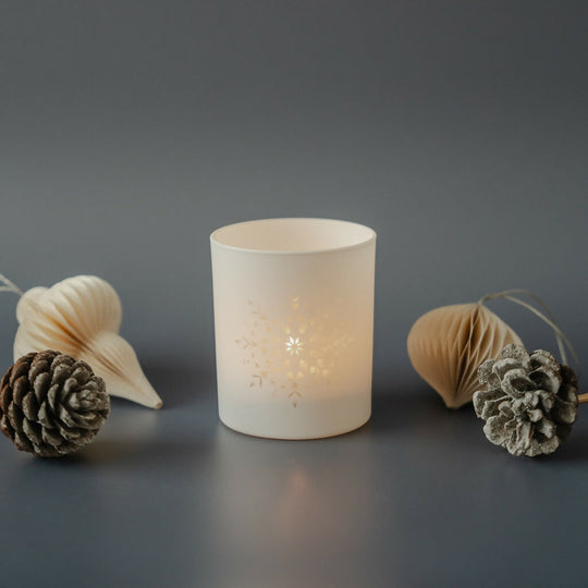 White Snowflake Christmas Edition Luxury Candle