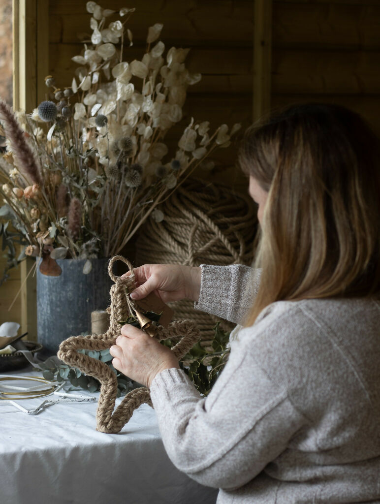25cm Jute Christmas Star Wreath