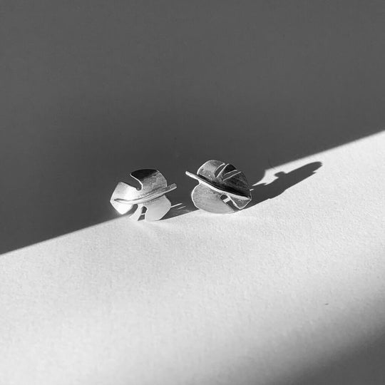 Deliciosa stud earrings