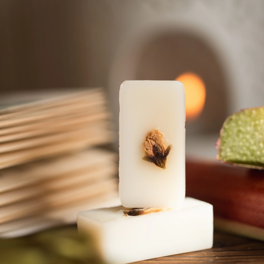 Rhubarb and Elderflower Botanical Wax Melt