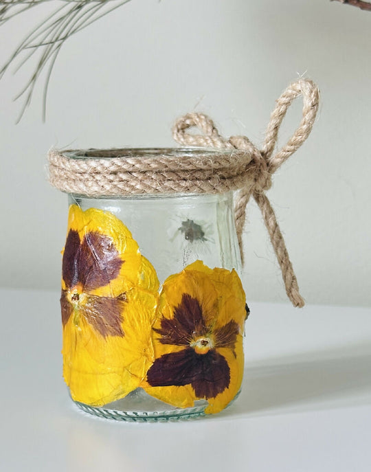 Cute Simple Country Style Rustic Pressed Flower Glass jar