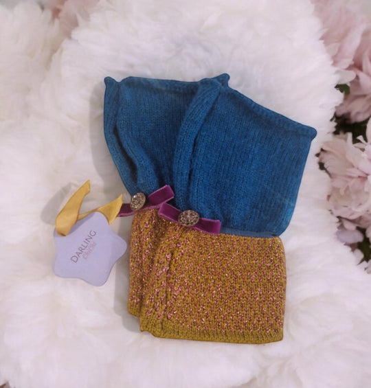 Vintage inspired woollen fingerless gloves