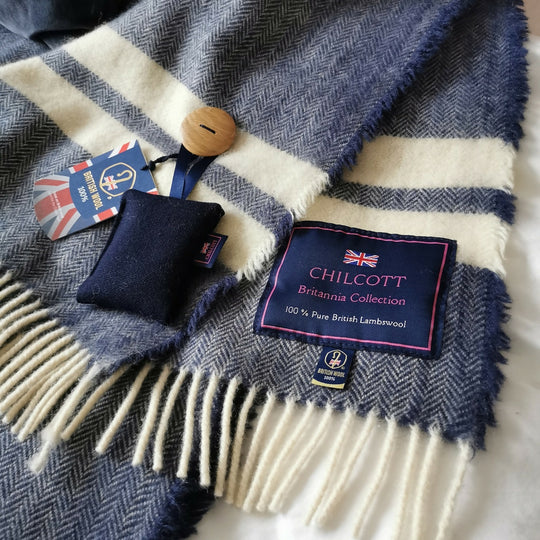 Chilcott Timeless Blanket - Navy