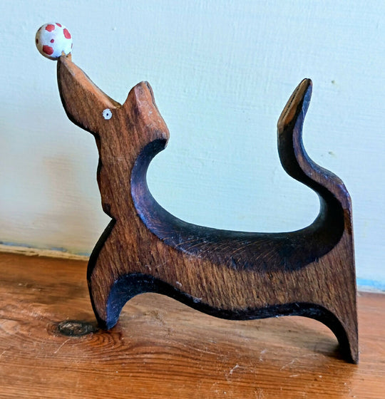 Vintage saw-handle dog