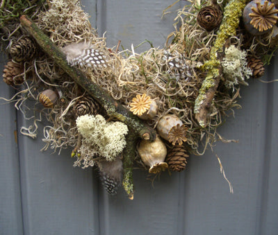 poppy-cone-lichen-twig-heart-wreath-2025-6