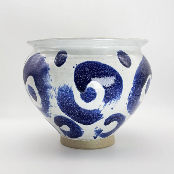 Medium greek vase blue tide circle front 3