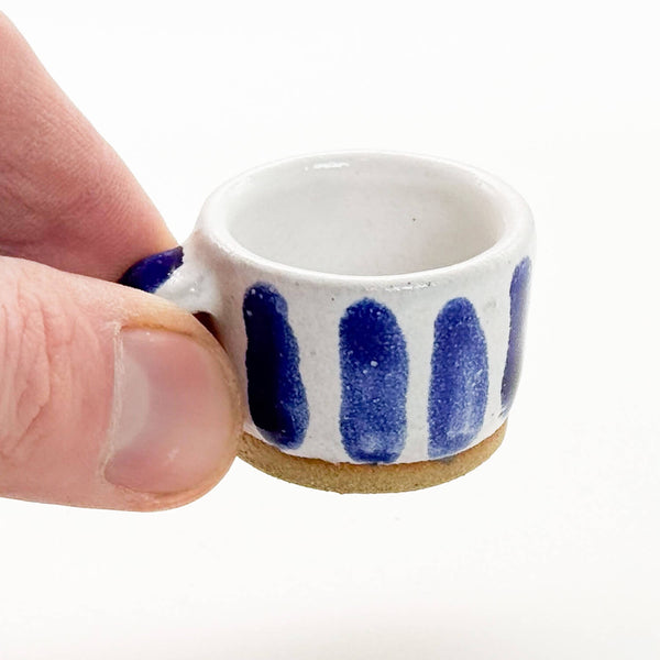 Mini mug stripe hold