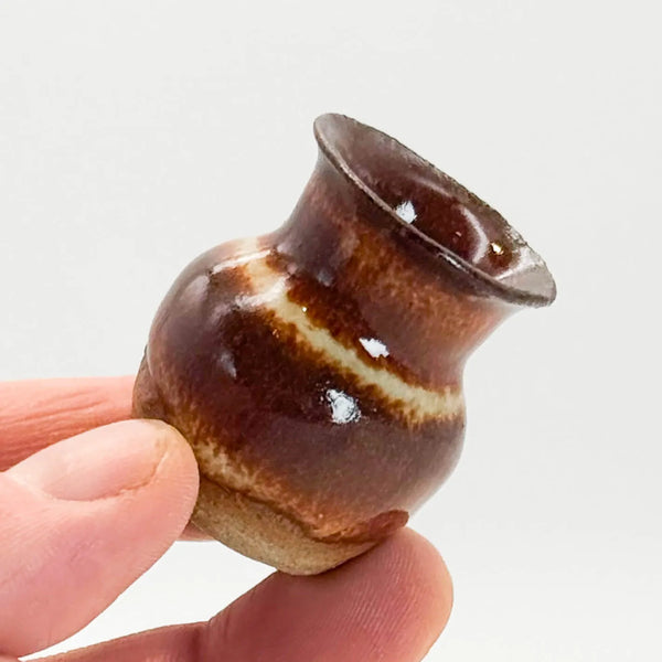 Mini vase burnt sienna hold
