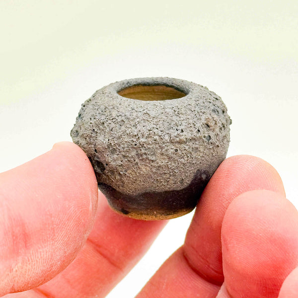 Mini vase lava moon hold