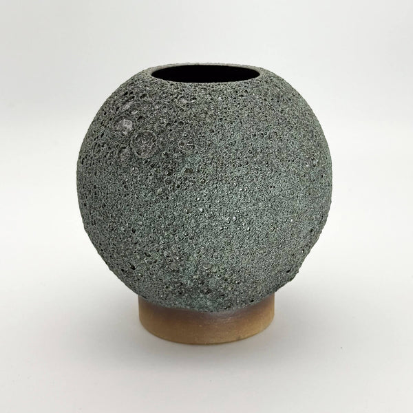 Moon vase 3 front 2