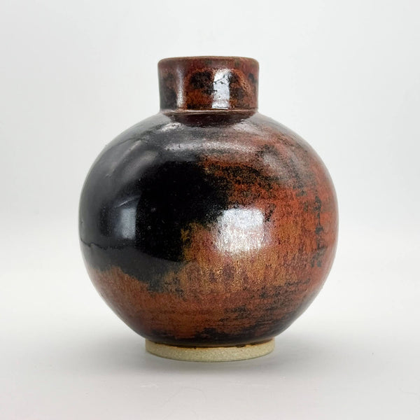 Moon vase 4 front