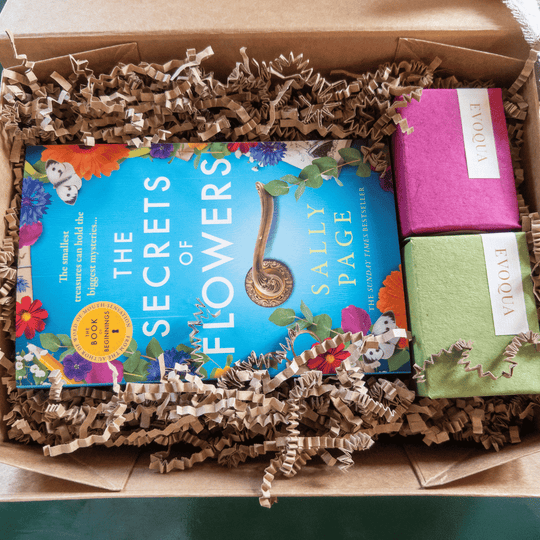 Candle & Book Lover's Gift Set