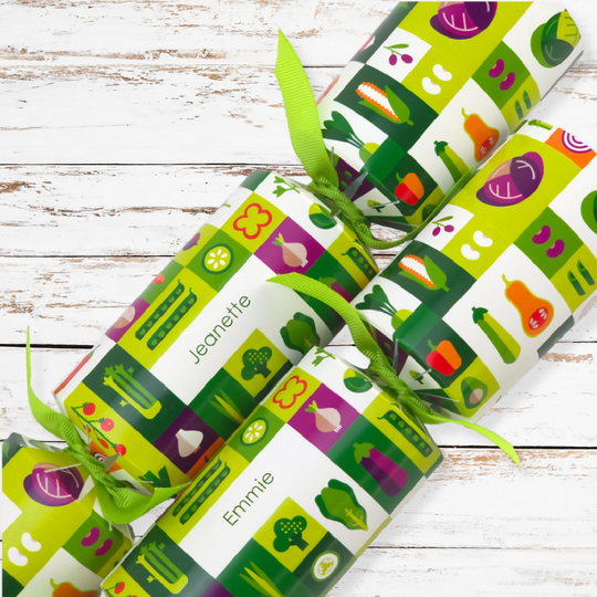 Personalised Cracker Making Kit | Vegan & Vegetarian | Makes 4 or 6 Crackers