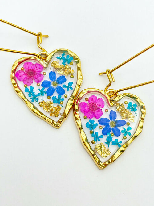Heart earrings with forget-me-not and pink flowers
