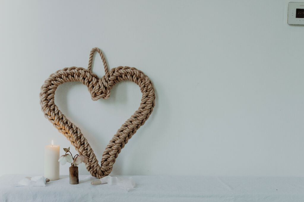 25cm Jute Heart Wreath