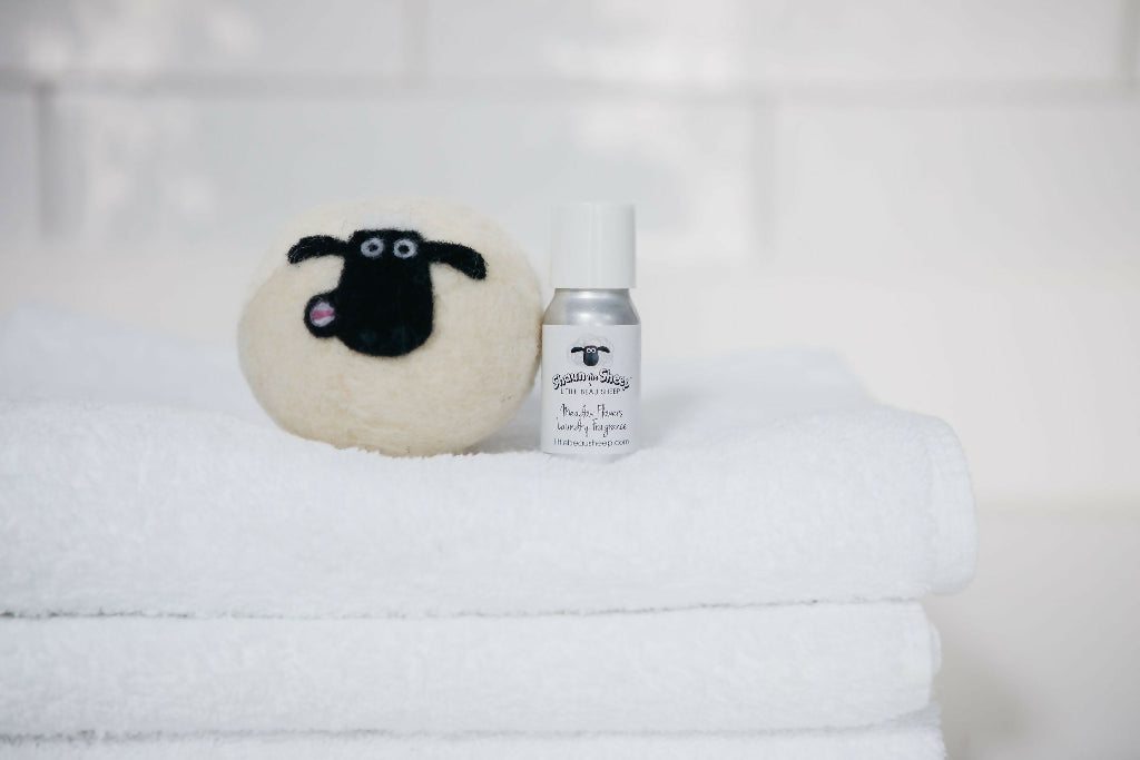 Shaun the Sheep x Little Beau Sheep Laundry Ball with Meadow Flowers Laundry Fragrance