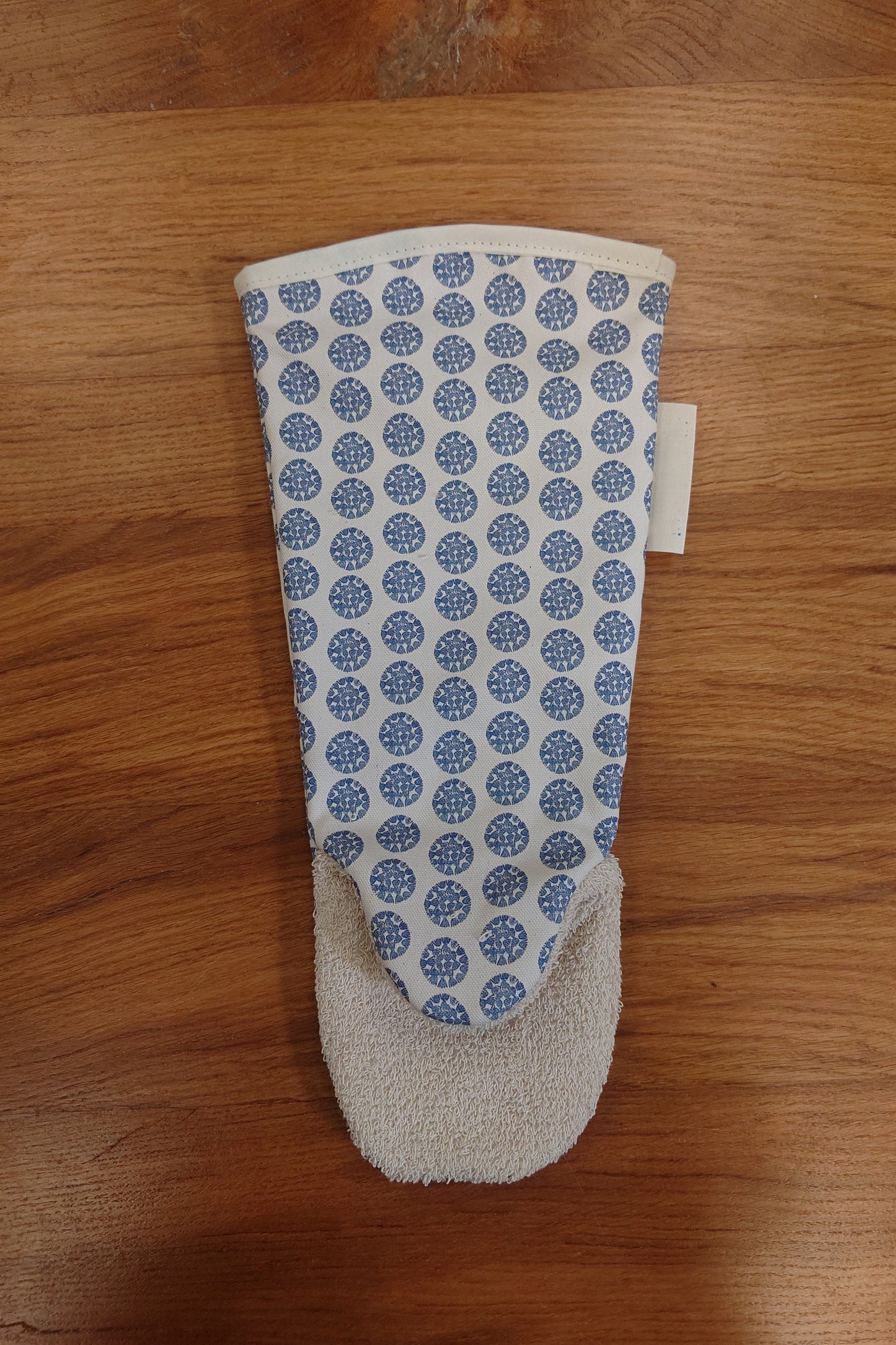 Organic Gauntlet Oven Glove - Machair Clock Blue