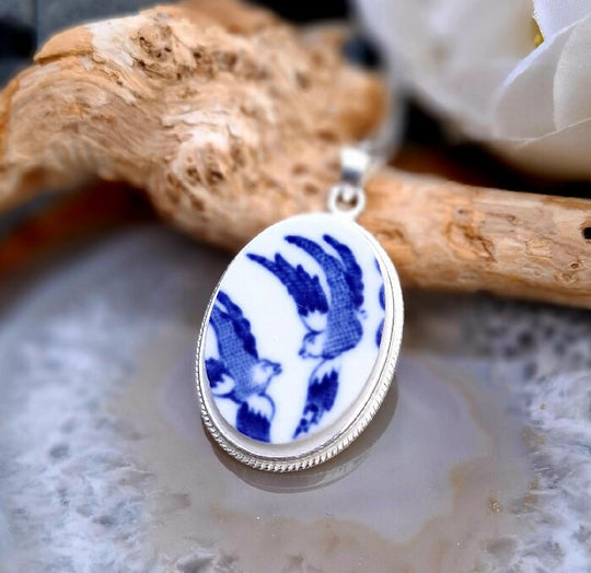 Anniversary gift Love birds Willow pattern pendant