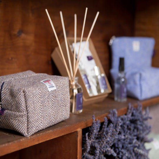 Chilcott Harris Tweed® Kit Bag - Mocha